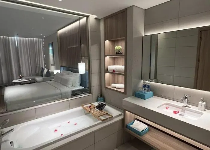 A La Carte Bay Hotel